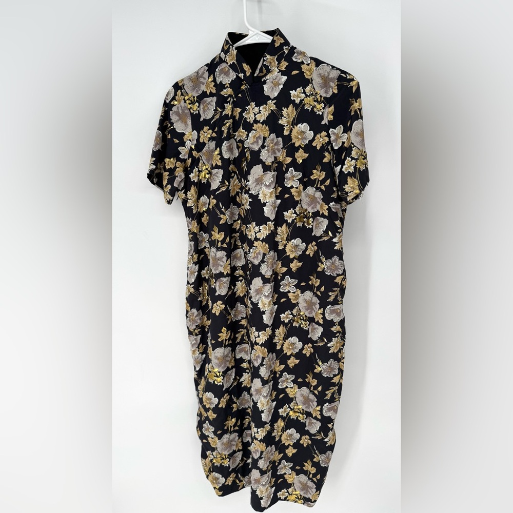 Cheongsam traditional Chinese dress with gold and silver black design large